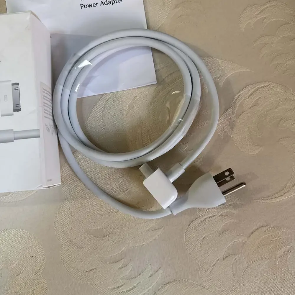 Apple iPad 10W USB Power Adapter Cable and Manual‎